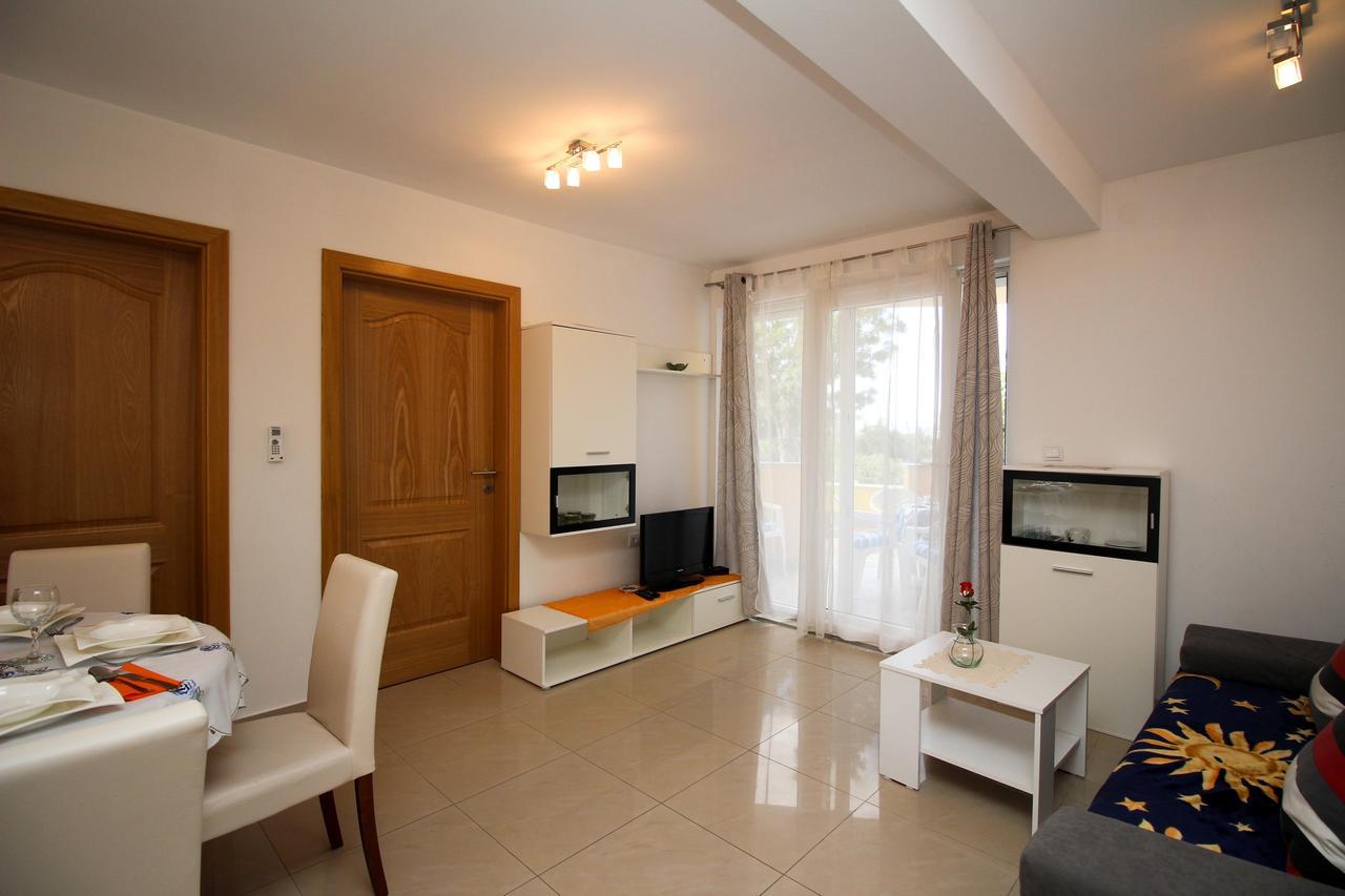 Apartments Koritnik Punat Exterior photo