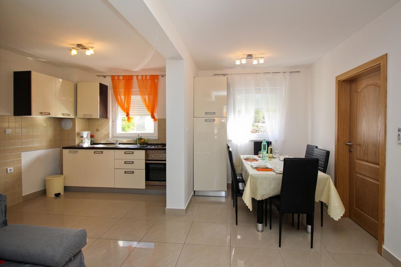 Apartments Koritnik Punat Exterior photo
