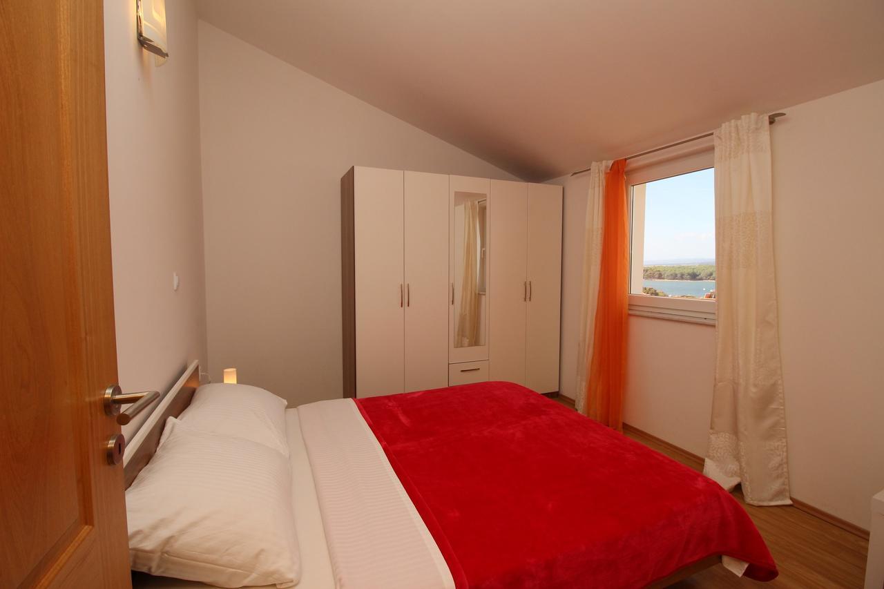 Apartments Koritnik Punat Exterior photo