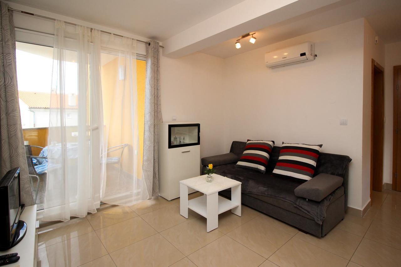 Apartments Koritnik Punat Exterior photo